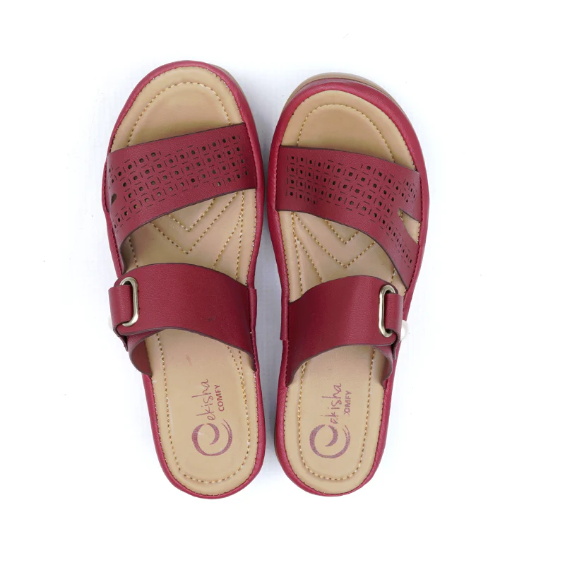 L-EC-0300079-Women Comfortable Chappal - Image 4