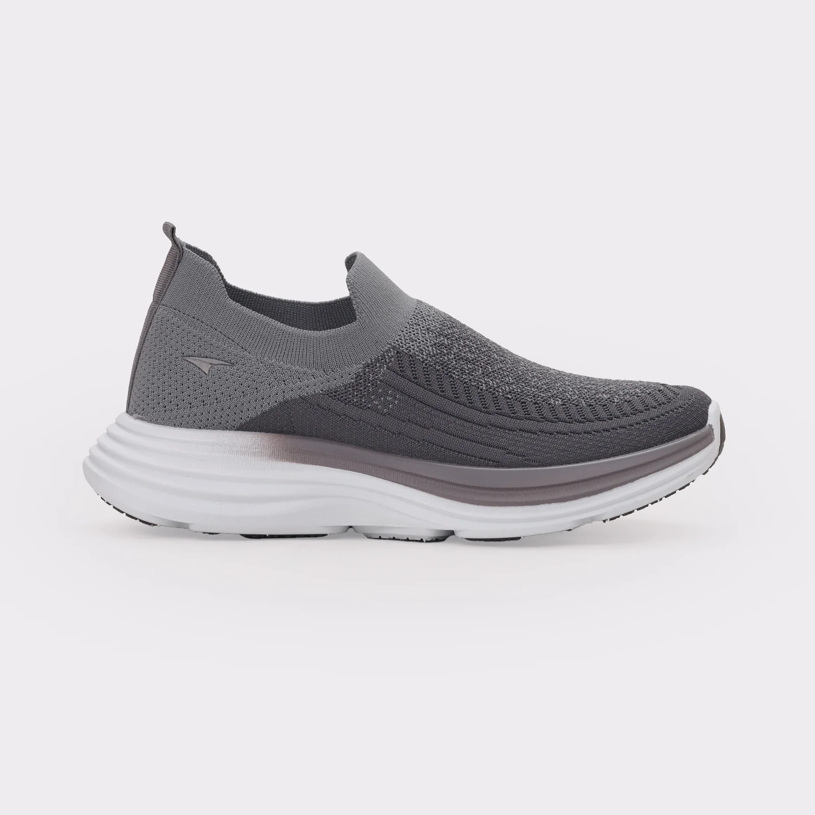 Men Everyday Sneakers - Image 3