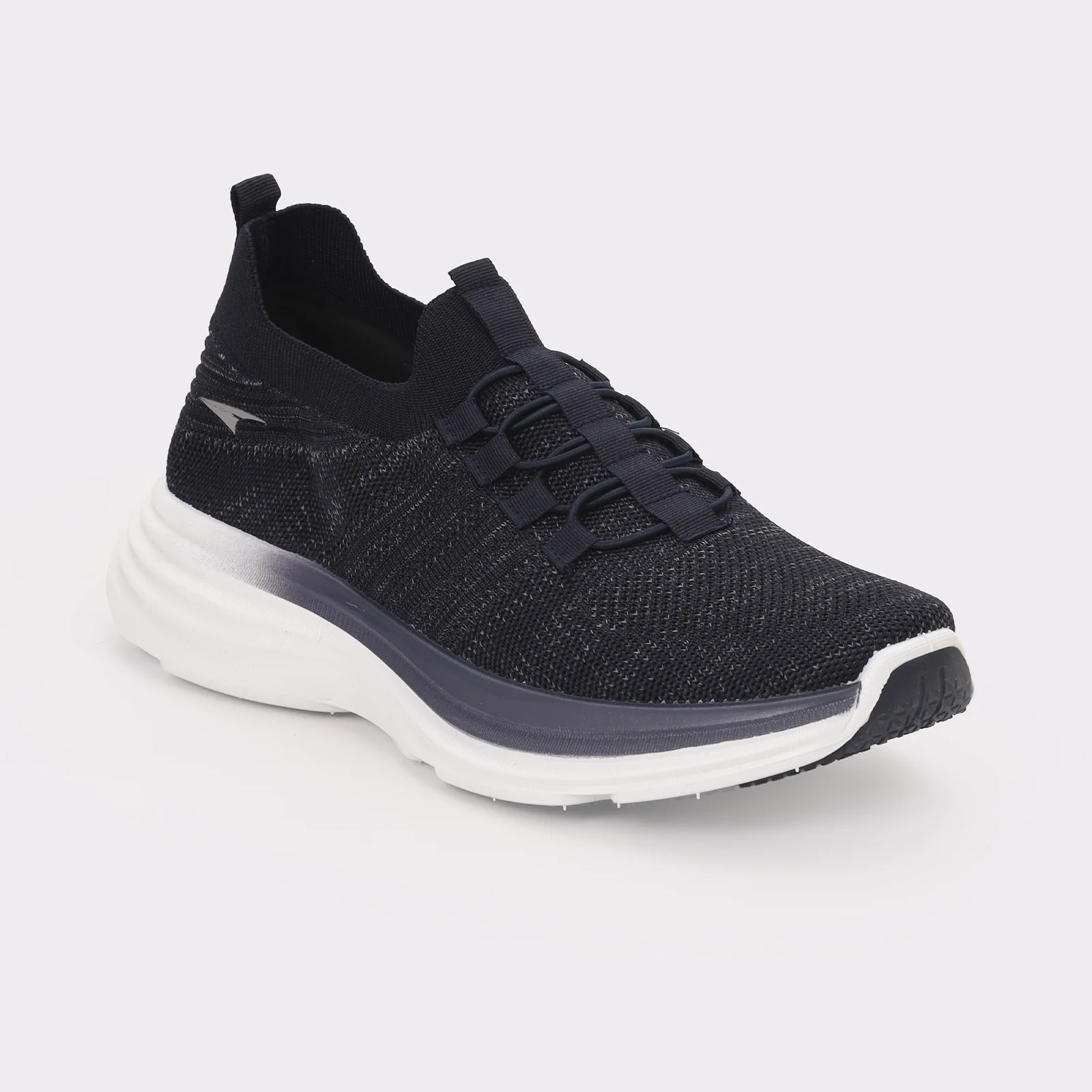 Men Everyday Sneakers - Image 2