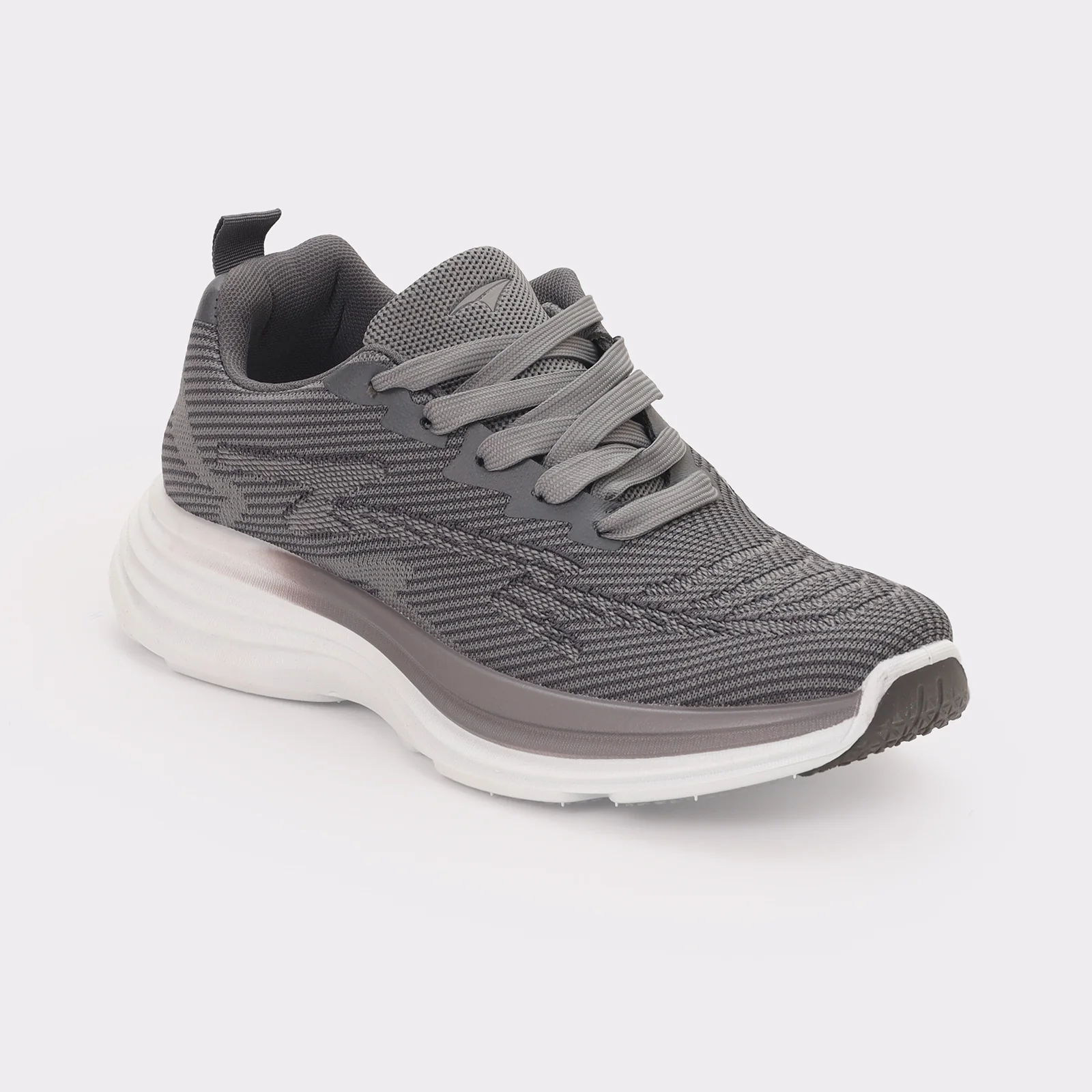 Men Everyday Sneakers - Image 2
